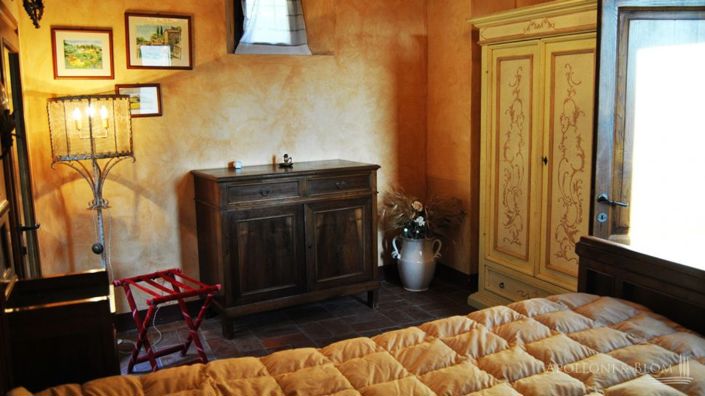 Image No.24-13 Bed Apartment for sale