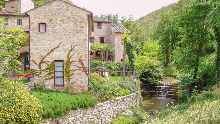 Image No.9-13 Bed Apartment for sale