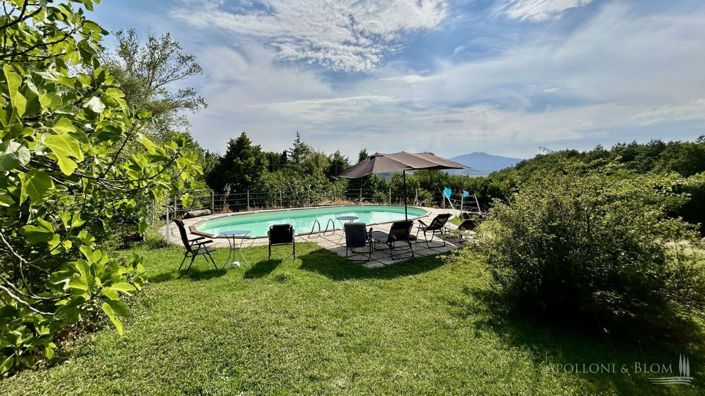 Image No.18-8 Bed Apartment for sale