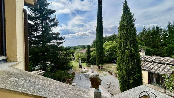 Image No.29-8 Bed Apartment for sale