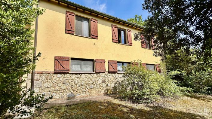 Image No.30-8 Bed Apartment for sale