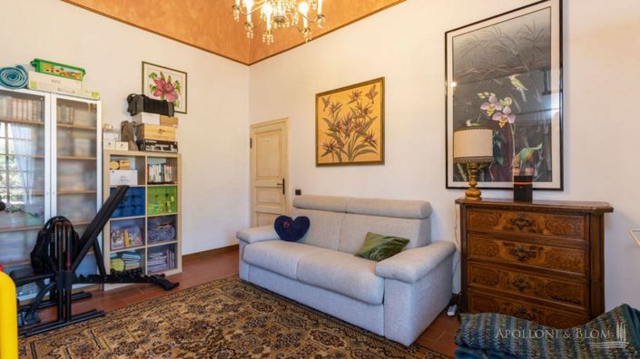 Image No.15-5 Bed Apartment for sale