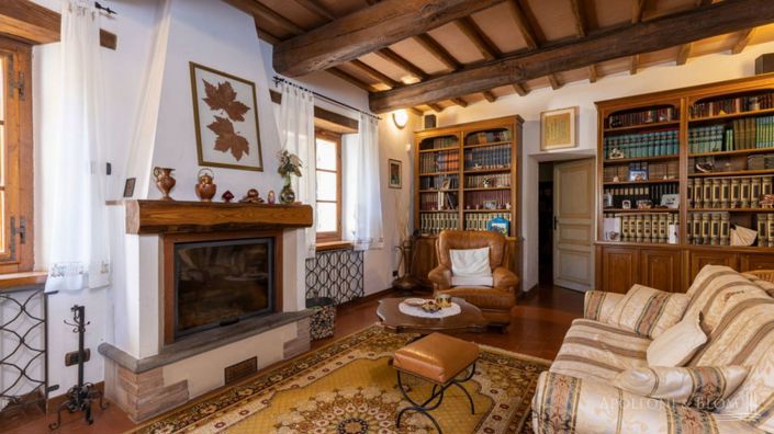 Image No.5-5 Bed Apartment for sale