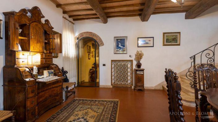 Image No.8-5 Bed Apartment for sale