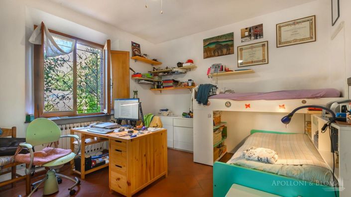 Image No.16-5 Bed Country House for sale