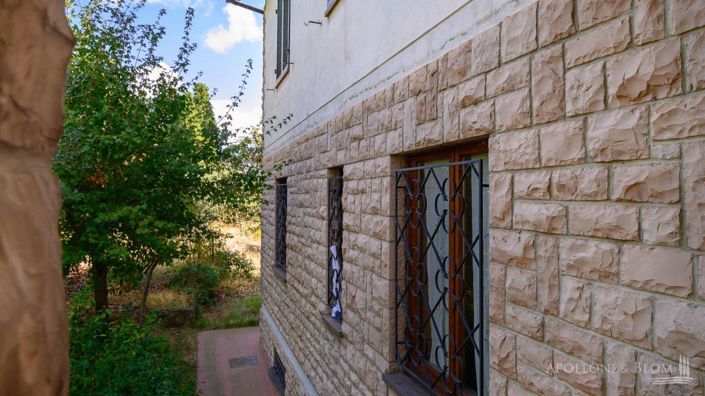 Image No.19-5 Bed Country House for sale