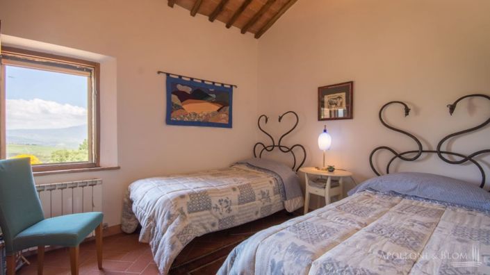 Image No.18-7 Bed Apartment for sale