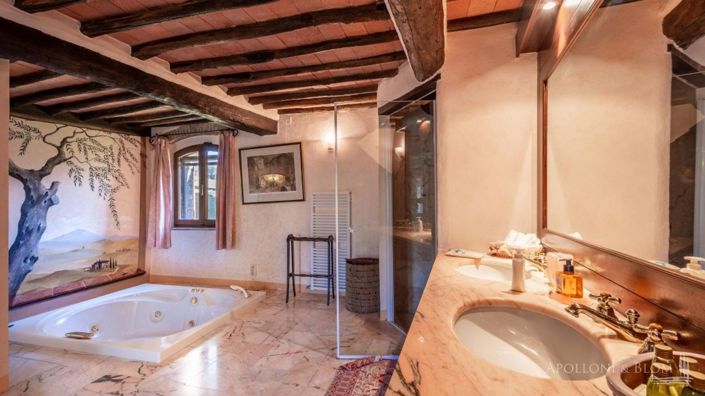 Image No.17-4 Bed Apartment for sale