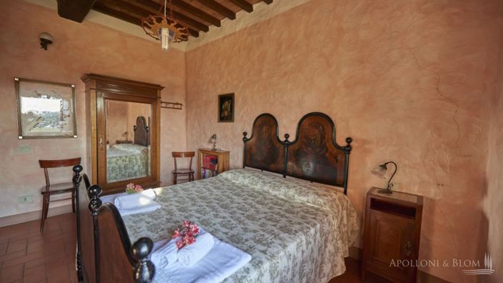 Image No.21-12 Bed Apartment for sale