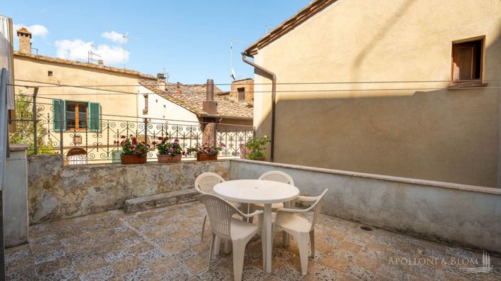 Image No.10-2 Bed Apartment for sale