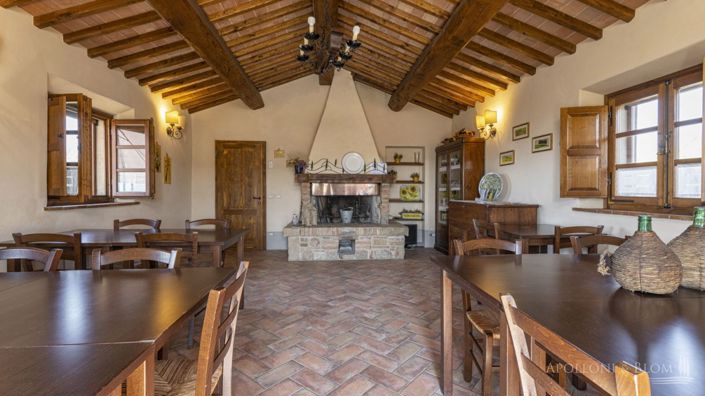 Image No.4-9 Bed Apartment for sale