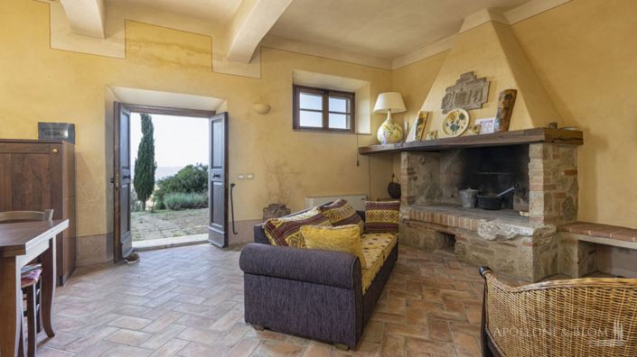 Image No.15-9 Bed Apartment for sale