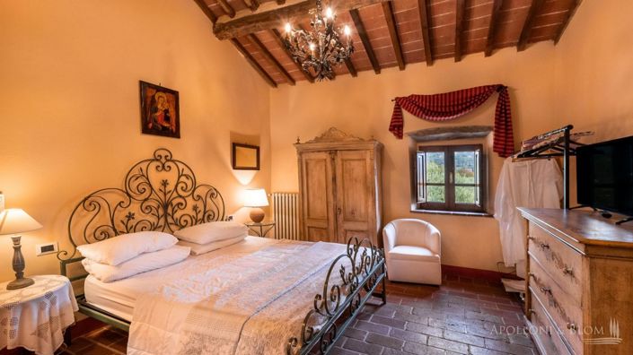 Image No.15-5 Bed Apartment for sale