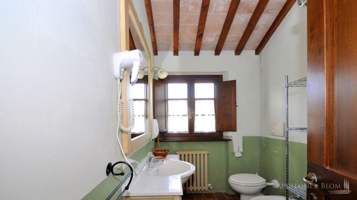 Image No.20-12 Bed Apartment for sale