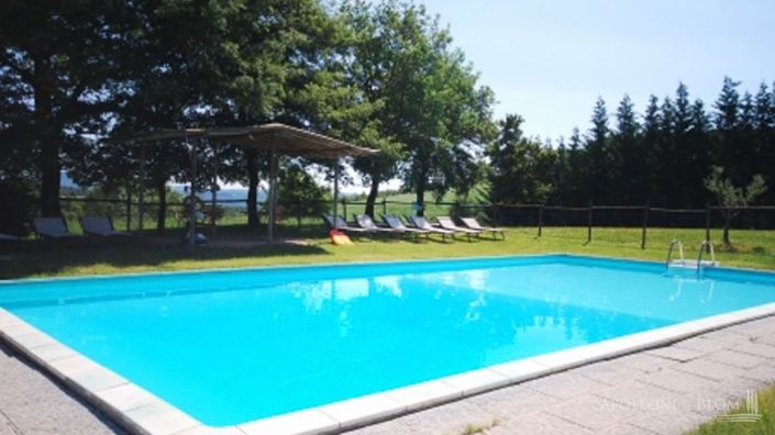 Image No.3-12 Bed Apartment for sale