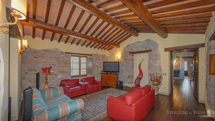 Image No.24-6 Bed Apartment for sale