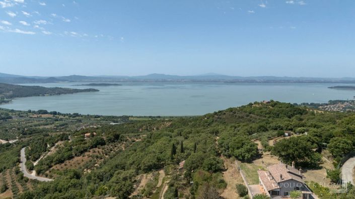 Image No.1-4 Bed Villa for sale