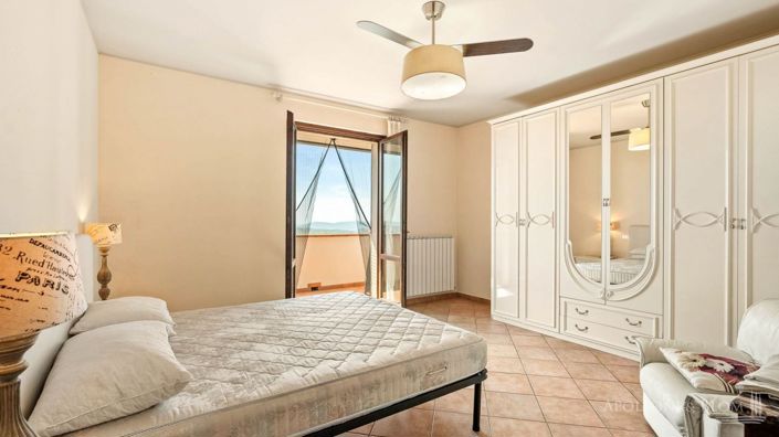 Image No.19-4 Bed Villa for sale