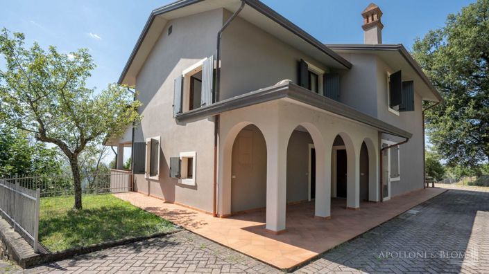 Image No.2-4 Bed Villa for sale