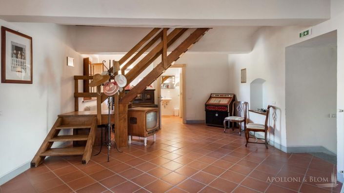 Image No.17-21 Bed Apartment for sale