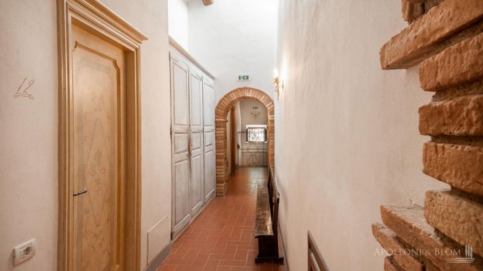 Image No.18-21 Bed Apartment for sale