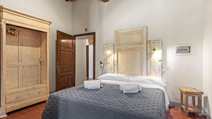 Image No.24-21 Bed Apartment for sale