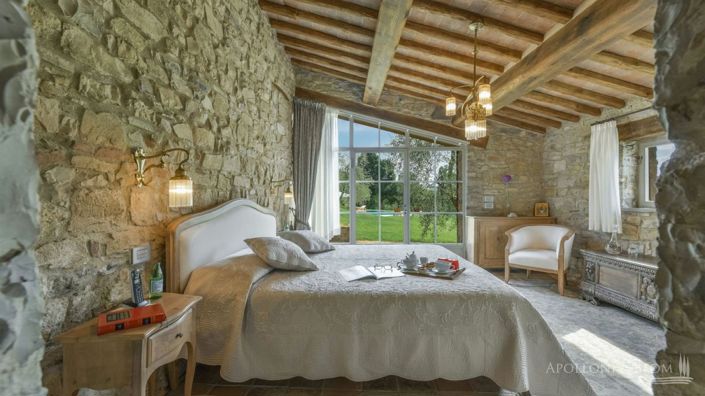 Image No.22-4 Bed Apartment for sale