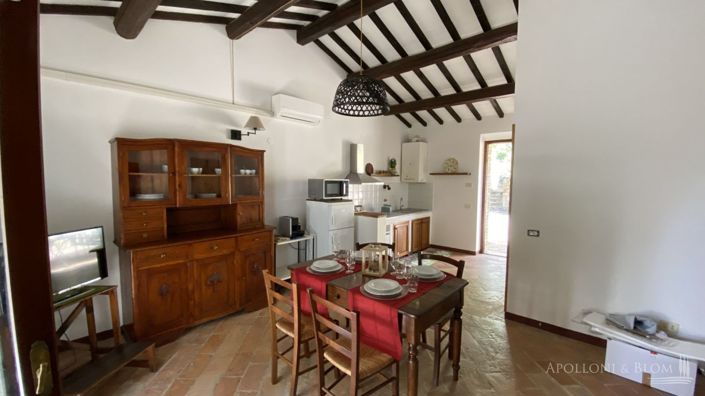 Image No.30-20 Bed Apartment for sale