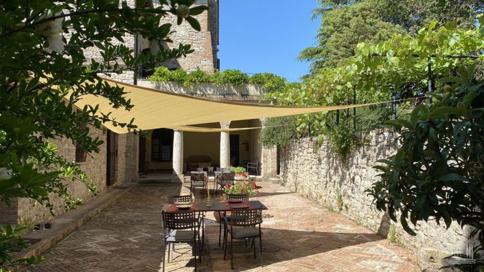 Image No.4-20 Bed Apartment for sale