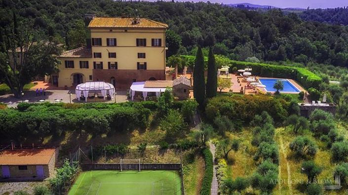 Image No.7-28 Bed Villa for sale