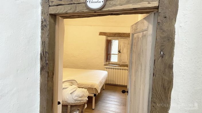 Image No.24-6 Bed Apartment for sale