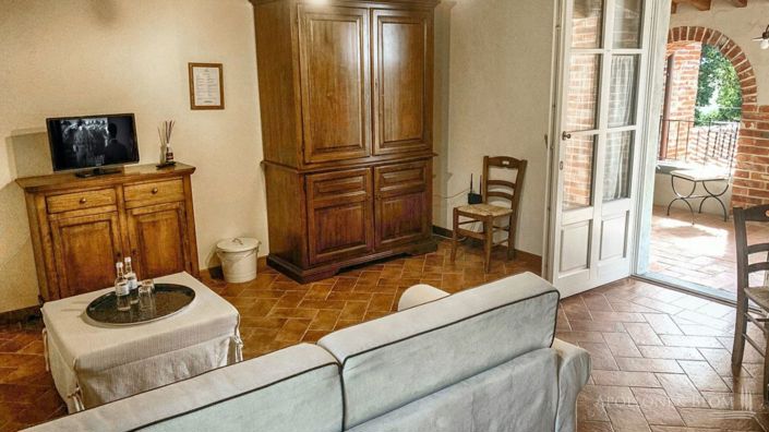 Image No.19-12 Bed Apartment for sale