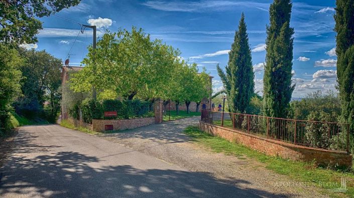 Image No.27-12 Bed Apartment for sale