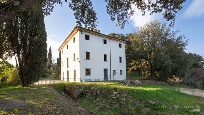 Image No.16-20 Bed Apartment for sale