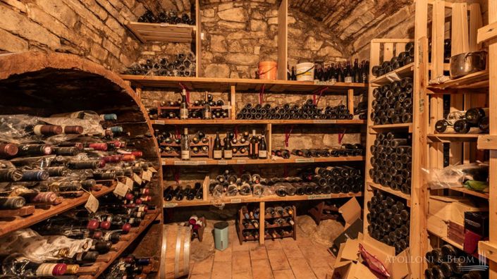 Image No.26-5 Bed Apartment for sale