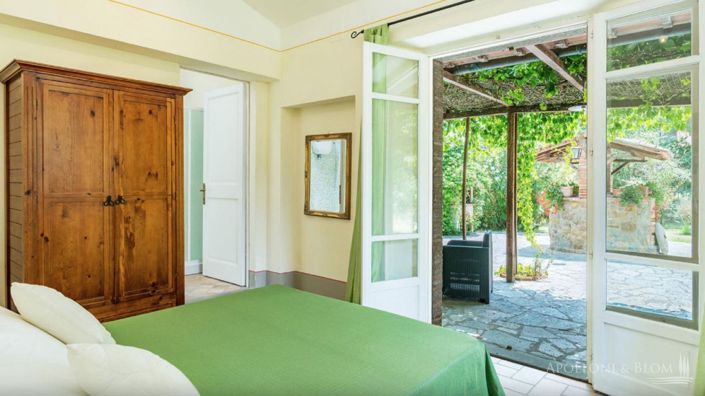 Image No.28-6 Bed Apartment for sale