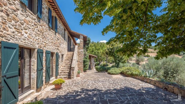 Image No.15-9 Bed Apartment for sale