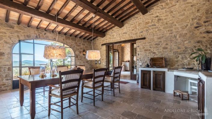 Image No.18-9 Bed Apartment for sale