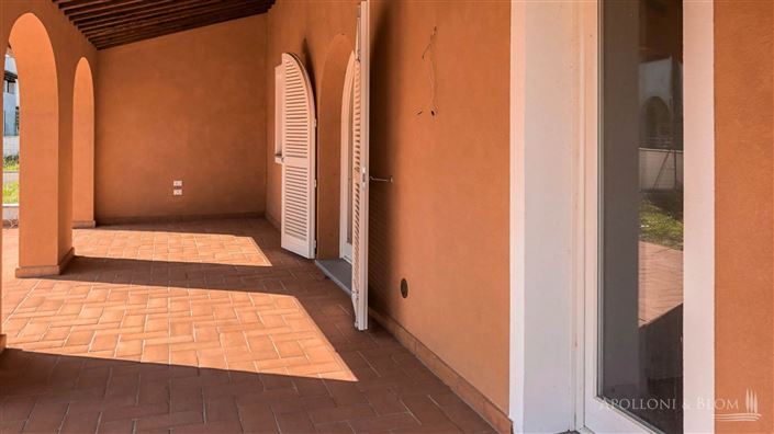 Image No.11-3 Bed Apartment for sale