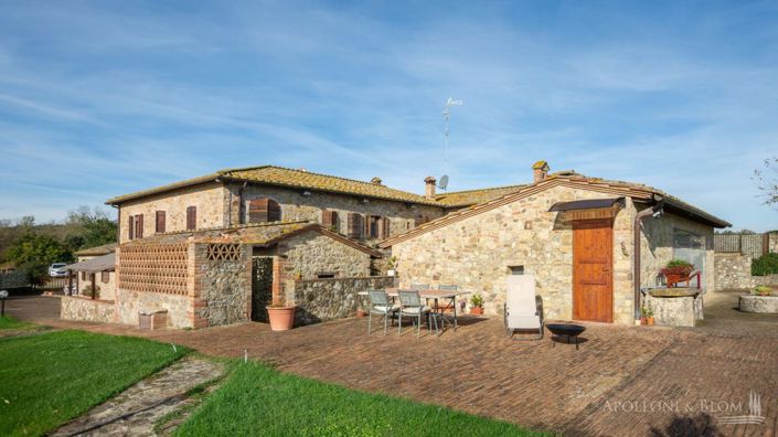 Image No.17-10 Bed Apartment for sale