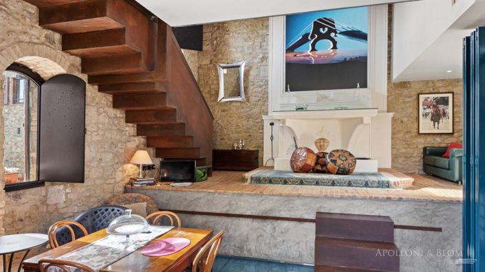 Image No.28-10 Bed Apartment for sale