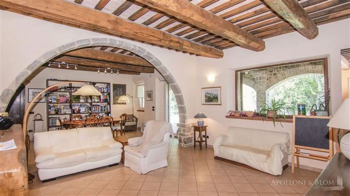 Image No.13-6 Bed Apartment for sale