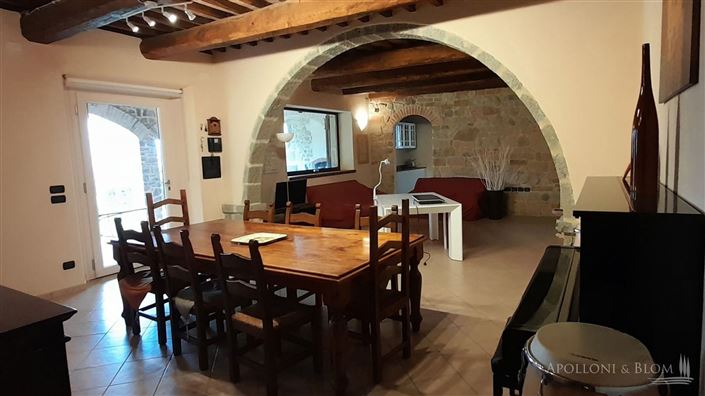 Image No.19-6 Bed Apartment for sale