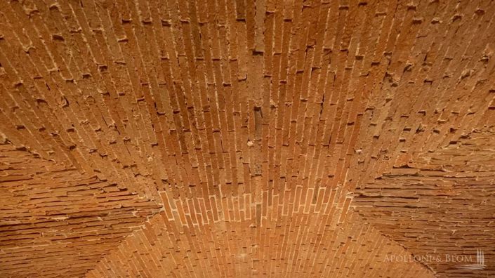 Image No.2-26 Bed Apartment for sale