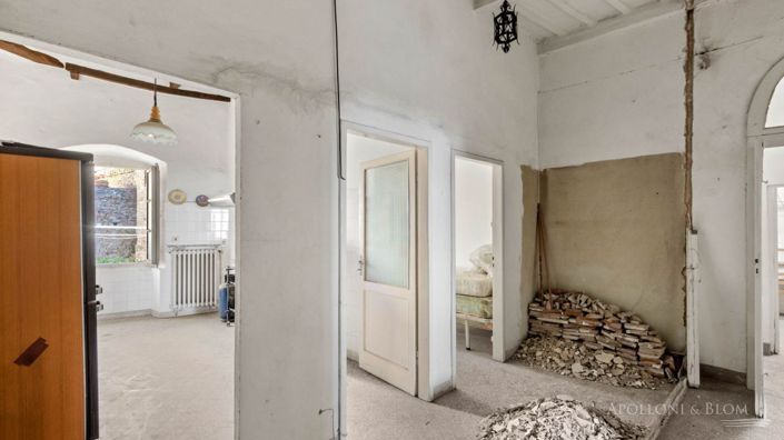 Image No.22-5 Bed Country House for sale