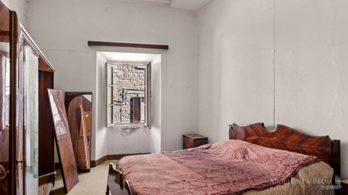 Image No.27-5 Bed Country House for sale