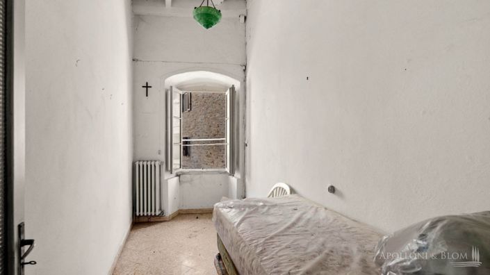 Image No.28-5 Bed Country House for sale