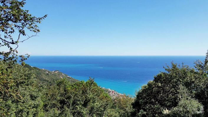 Image No.2-2 Bed Country House for sale