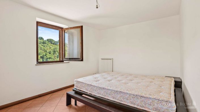 Image No.30-4 Bed Apartment for sale