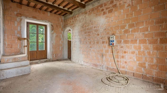 Image No.25-6 Bed Apartment for sale